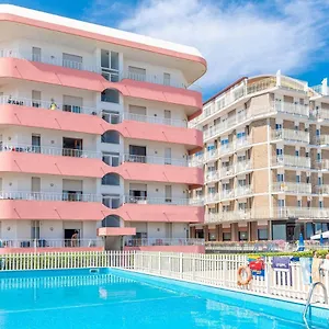 Apollo Apartment